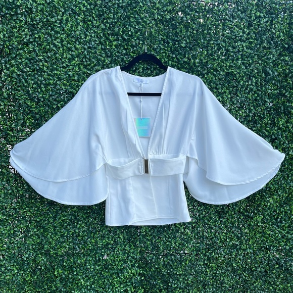 Elegant White Women's Top - Picture 1 of 5